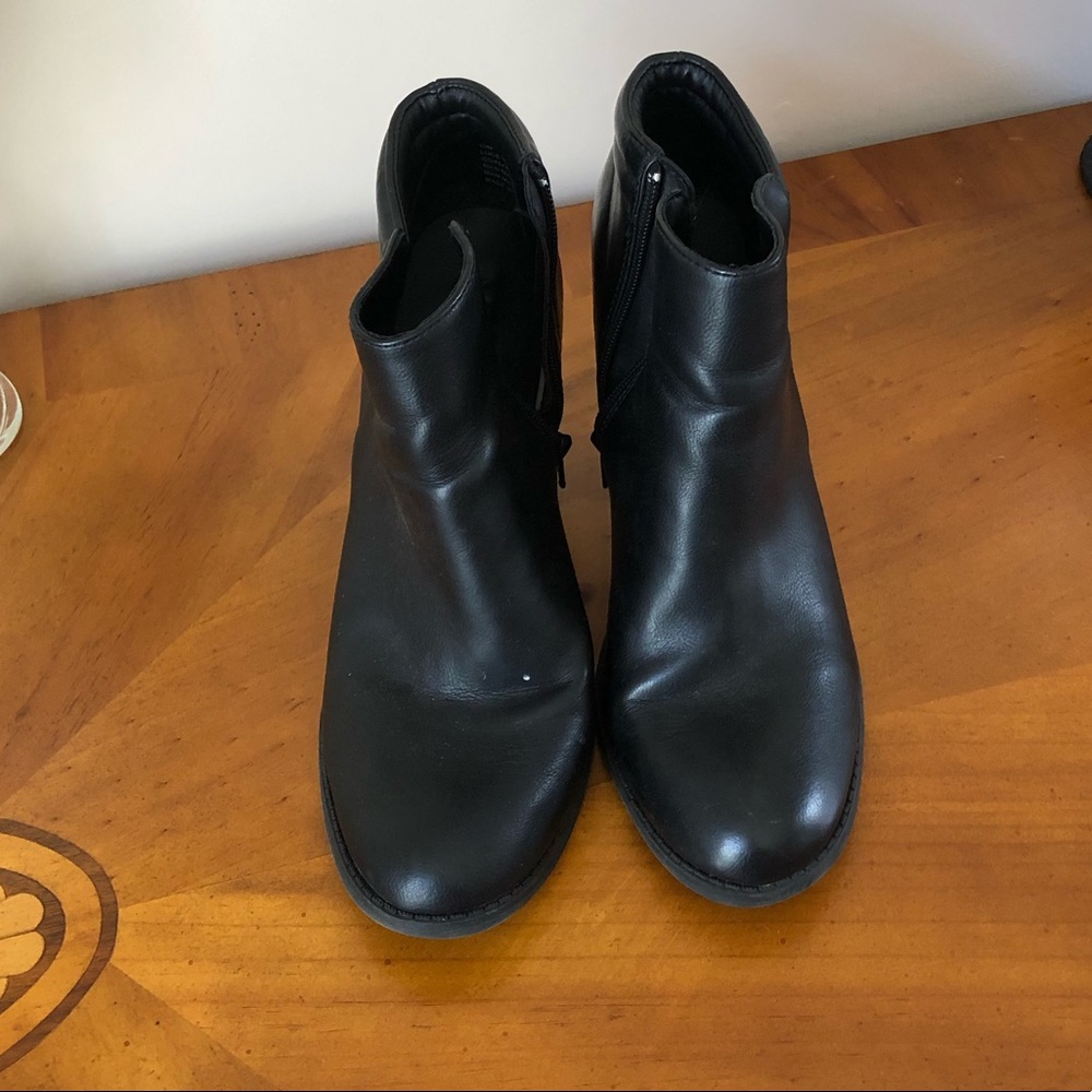 Mia boots - Picture 2 of 4